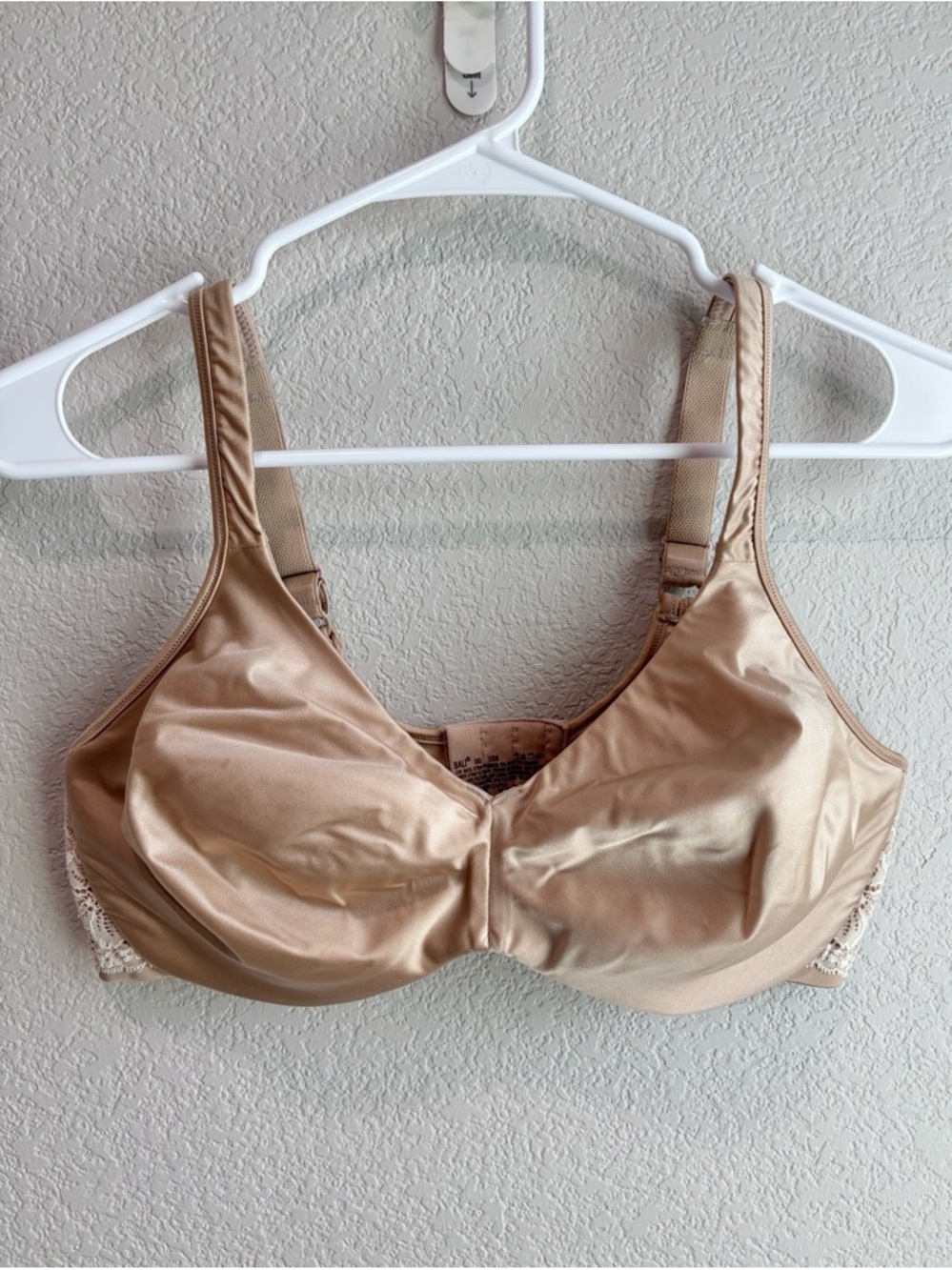 Bali Comfort Indulgence Underwire Lace Bra Tan Nude 38D
